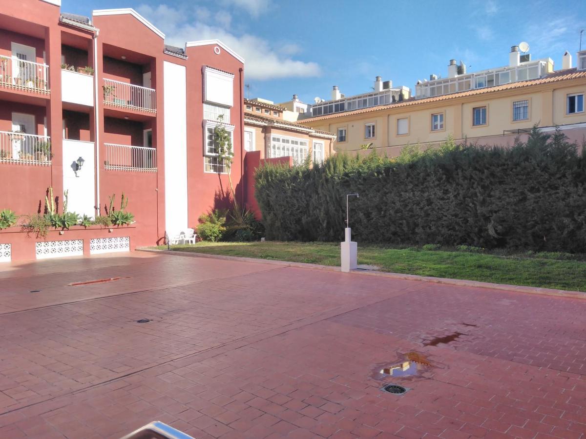 Bolivia Beach Apartments Malaga Exterior photo